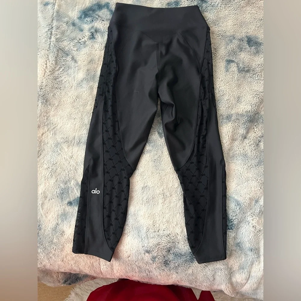 Alo airlift mesh high waist Celeste capri legging
